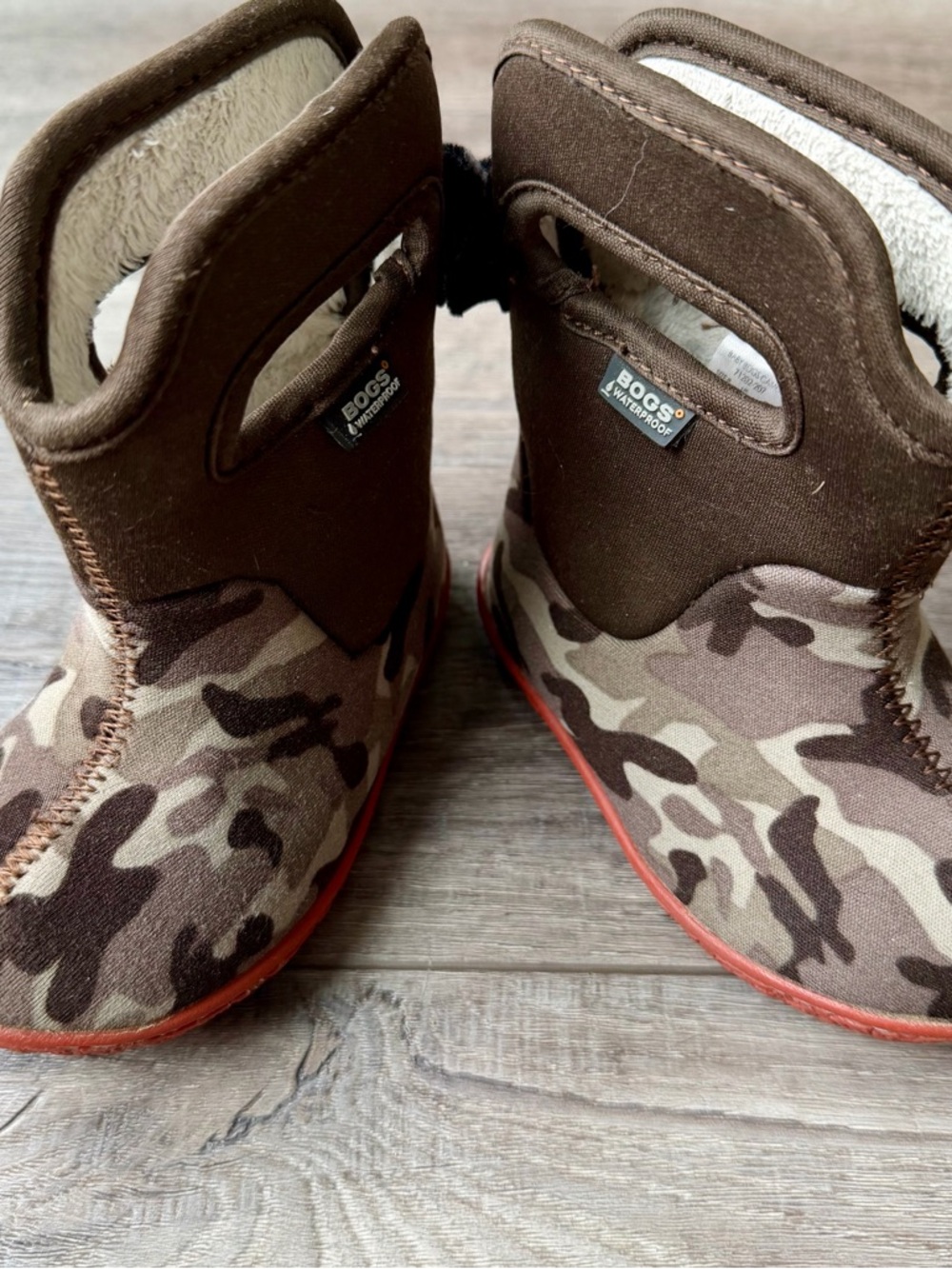 Bogs Toddler Camo Pull On Neoprene Waterproof Boots Sz 6 Unisex